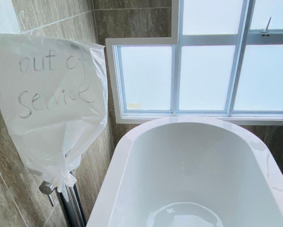 Queenroomsharedbathroom2Aldult-204 (Adults Only) Auckland Extérieur photo